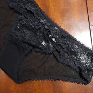 Adore me NWT size M black lacy & strappy panties
